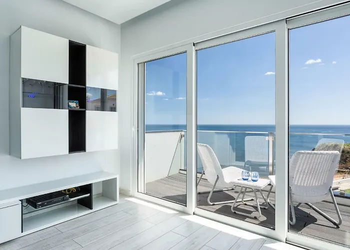 Dream View 50m From The By Interhome *
